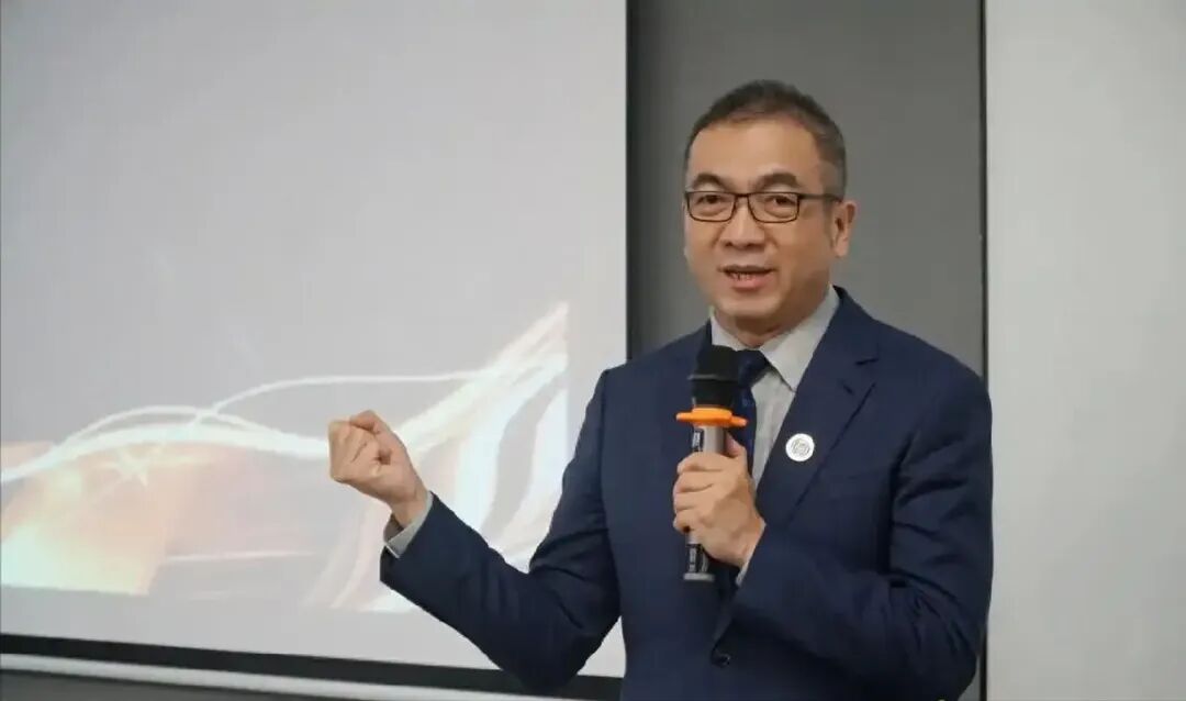 从瑞鹏创始人彭永鹤到乖宝狗粮秦华,致富与规模效益的故事正上演